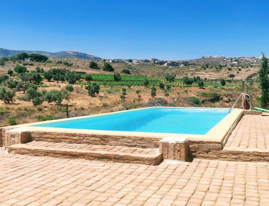 Summer House With A Pool Near Sea, Port & Airport Apartment ราฟีนา ภายนอก รูปภาพ