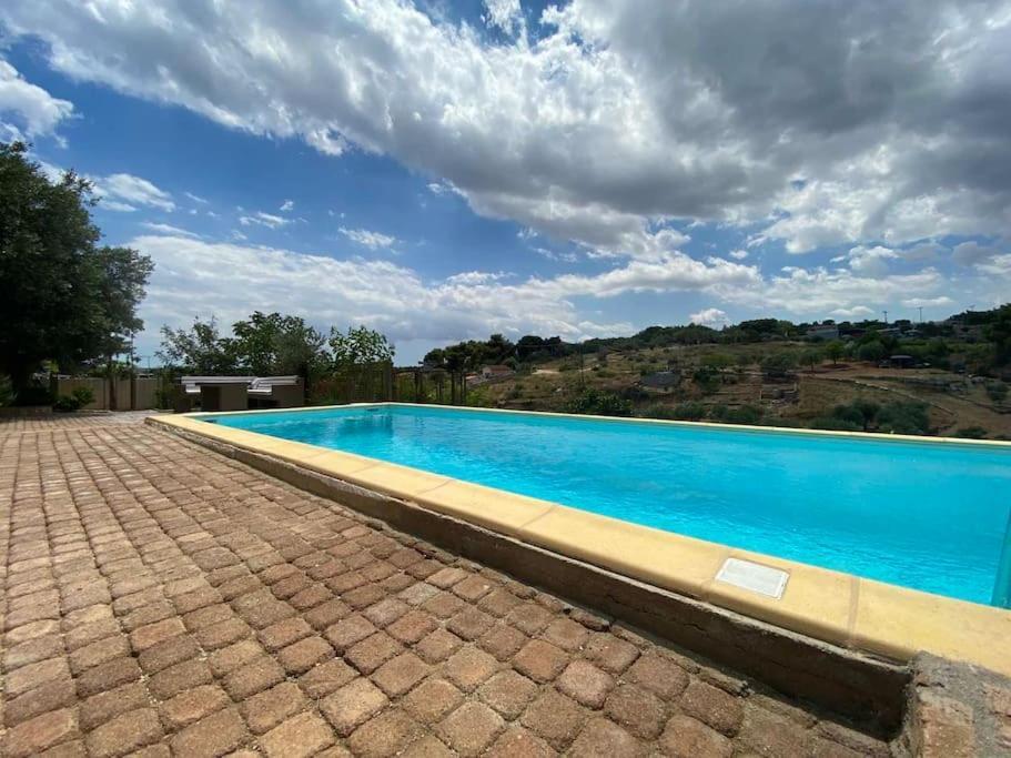 Summer House With A Pool Near Sea, Port & Airport Apartment ราฟีนา ภายนอก รูปภาพ